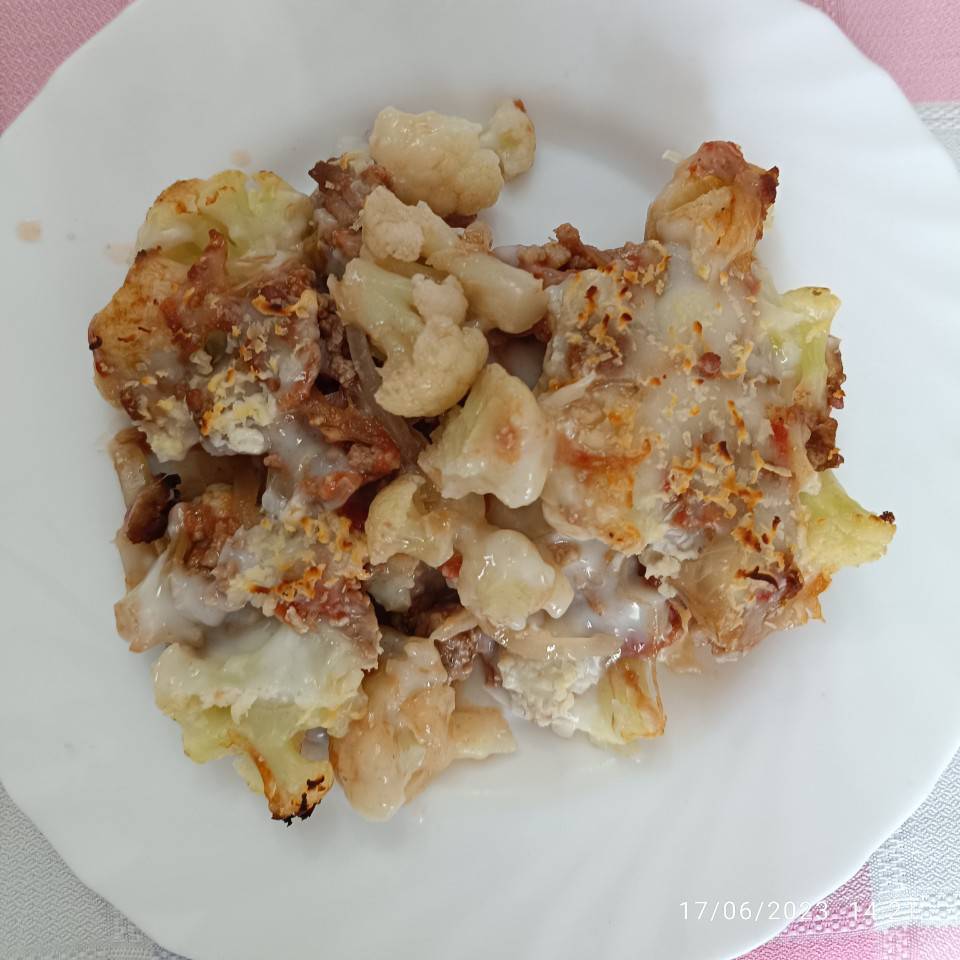 Coliflor con carne Coliflor con carne