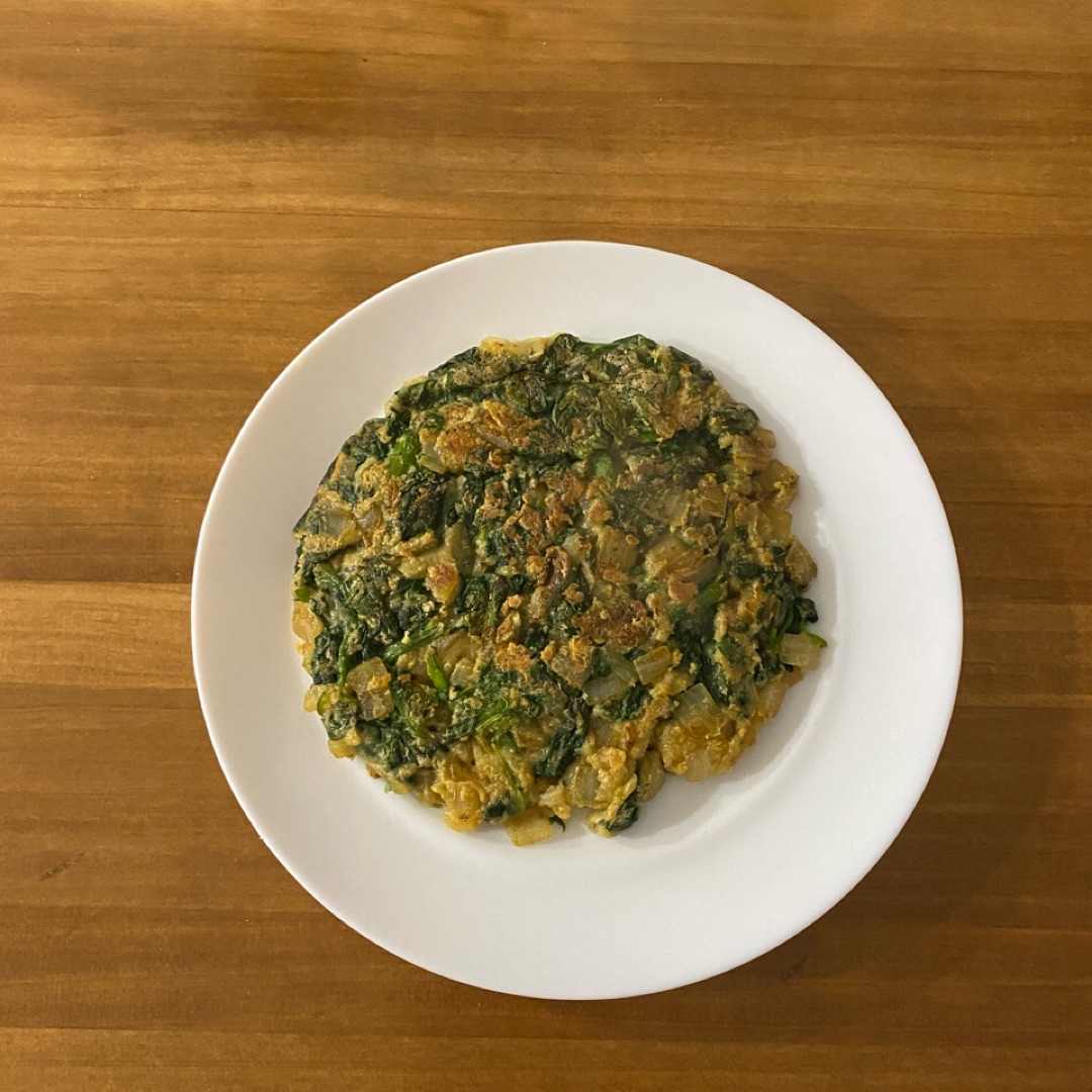 Tortilla vegana de espinacas Tortilla vegana de espinacas
