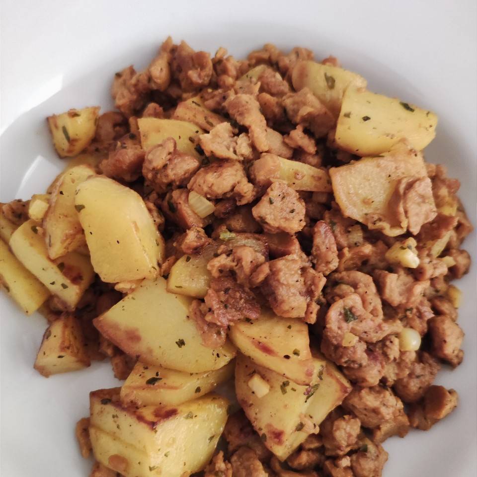 Soja texturizada con patatas al vino Soja texturizada con patatas al vino