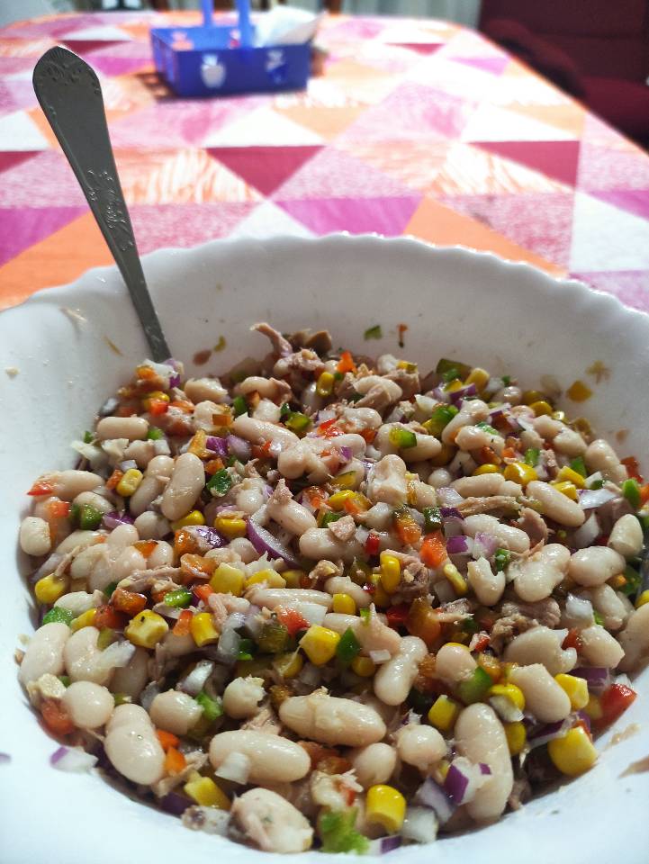 Ensalada de alubias brancas