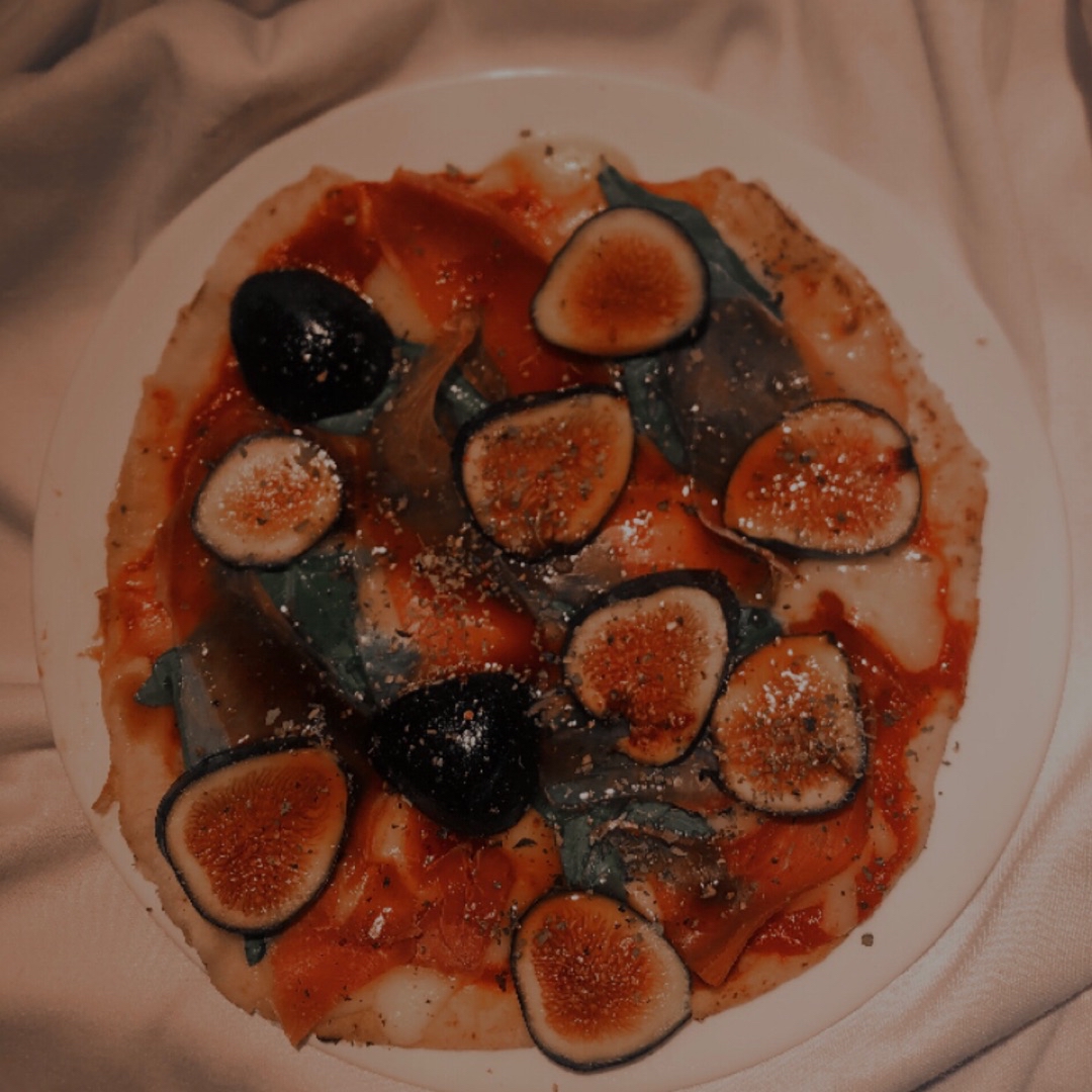 Pizza de higo, espinaca y jamón serrano Paso 3 Pizza de higo, espinaca y jamón serrano Paso 3