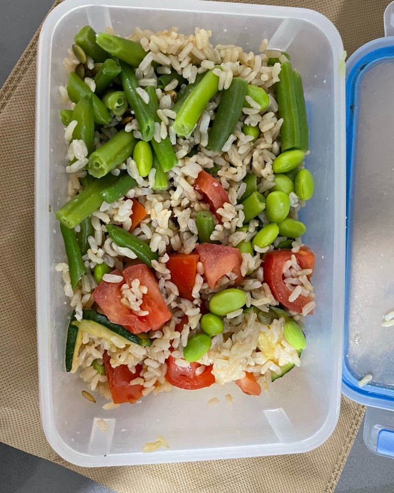 Arroz con edamames y verduras Arroz con edamames y verduras