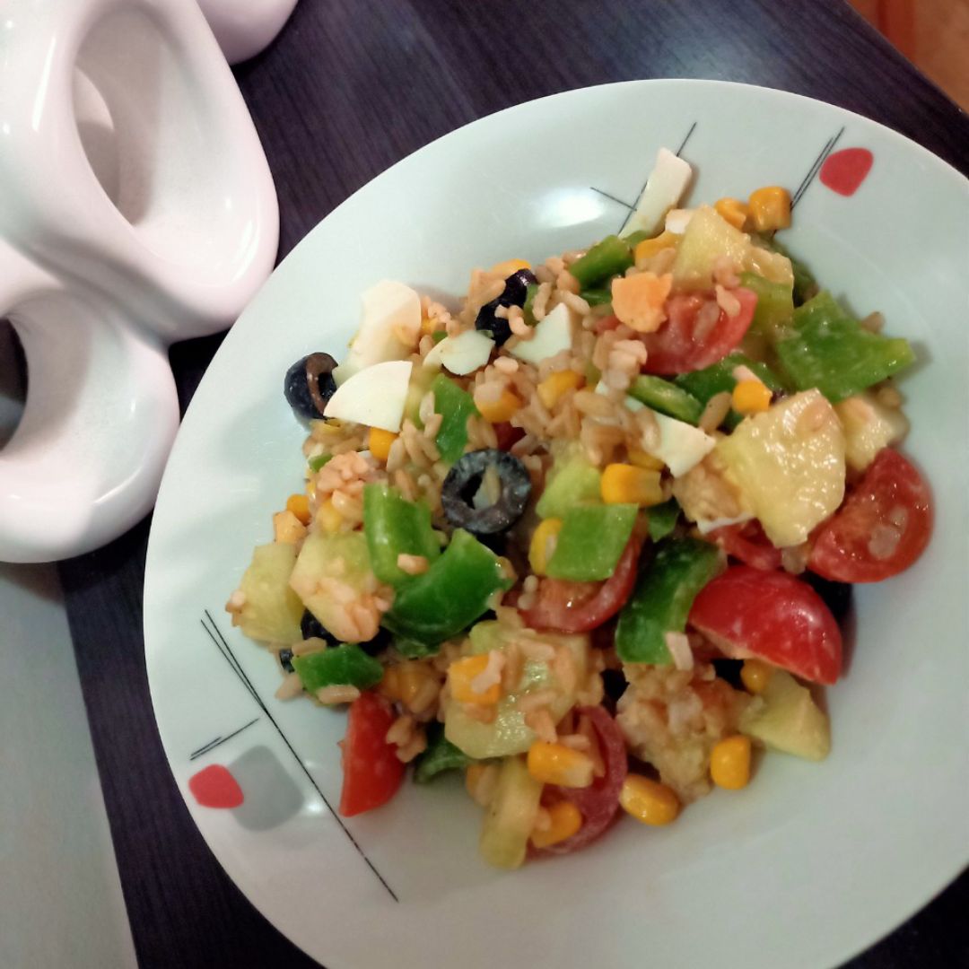 Ensalada de arroz integral Ensalada de arroz integral