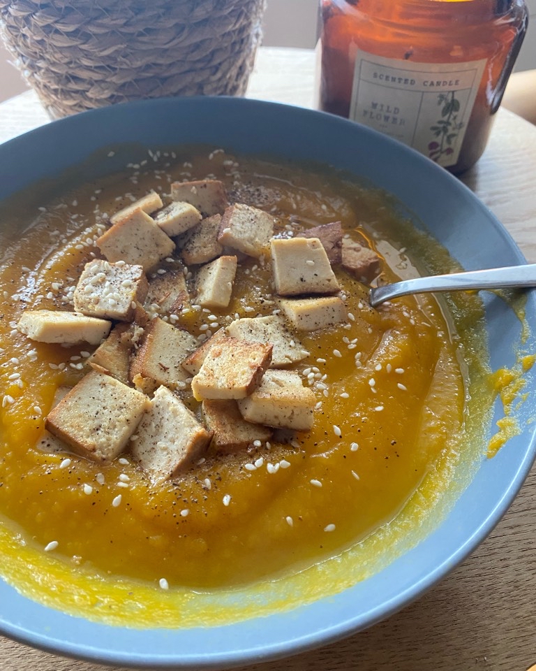 Crema de Calabaza y Tofu ahumado