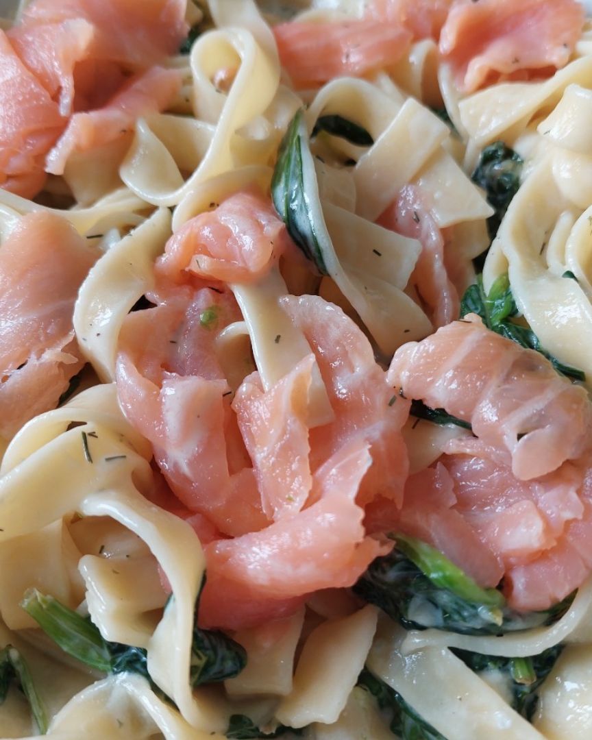 Pasta con salmon y espinacas Pasta con salmon y espinacas