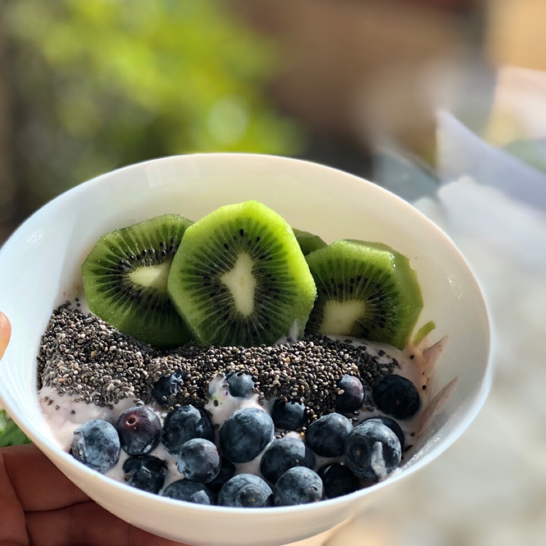 Bol de frutas con yogurt Bol de frutas con yogurt