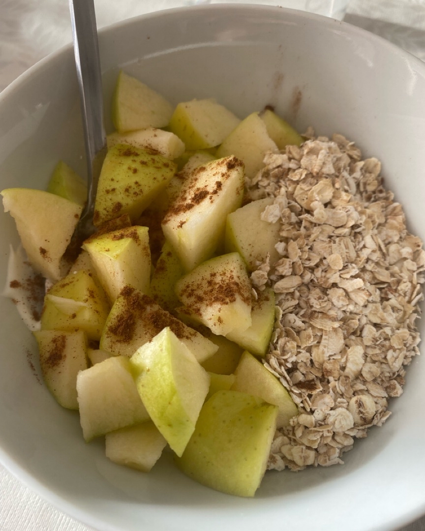 Bowl de yogur con manzana 🍏 🥣 Bowl de yogur con manzana 🍏 🥣