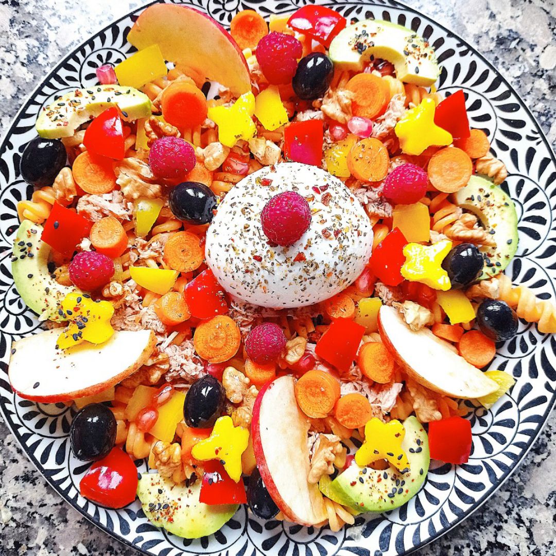 Ensalada 🥗 de pasta con frutas y mozarella 🧀 🌈🌈 Paso 1 Ensalada 🥗 de pasta con frutas y mozarella 🧀 🌈🌈 Paso 1