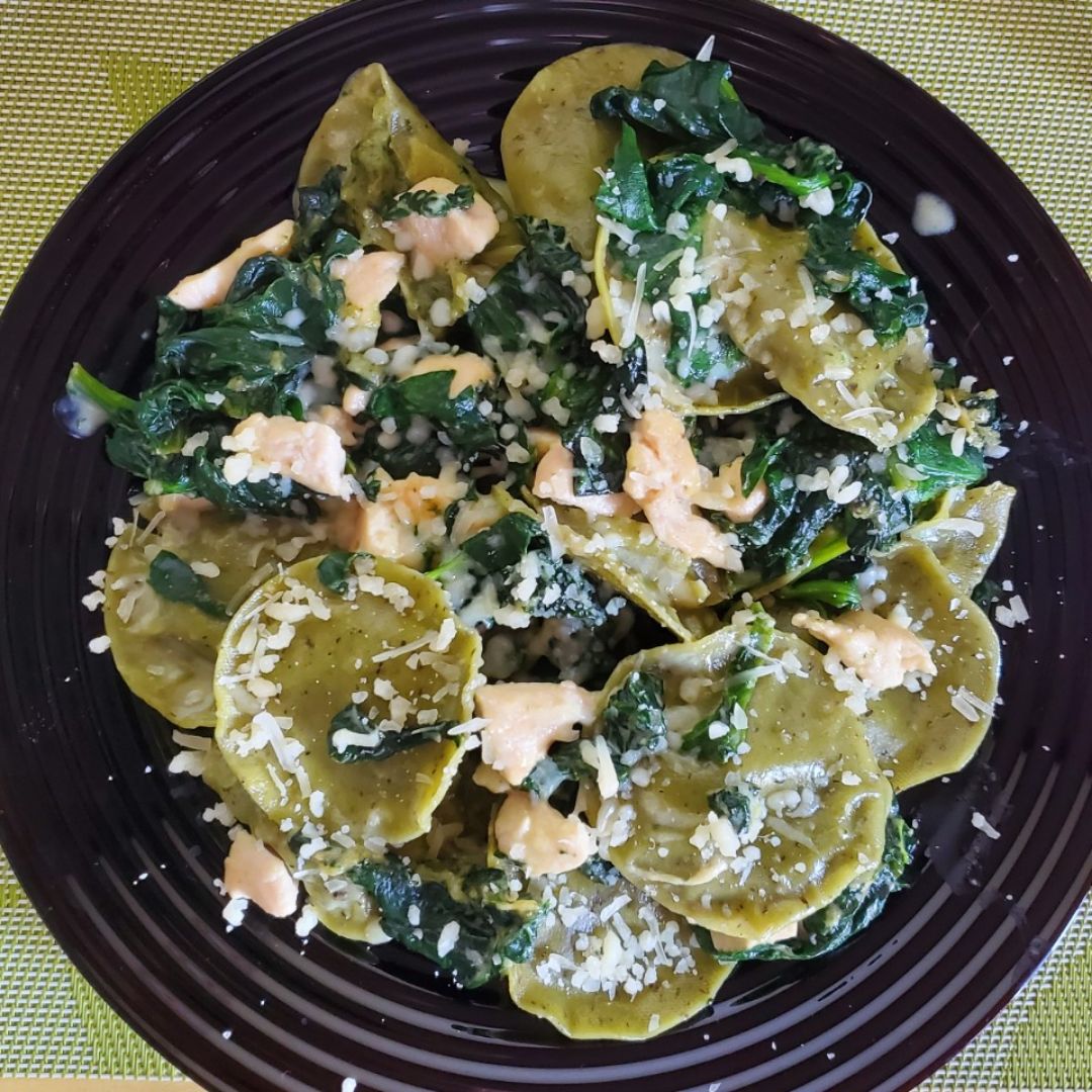 Pasta rellena con espinacas y pollo. Paso 4 Pasta rellena con espinacas y pollo. Paso 4