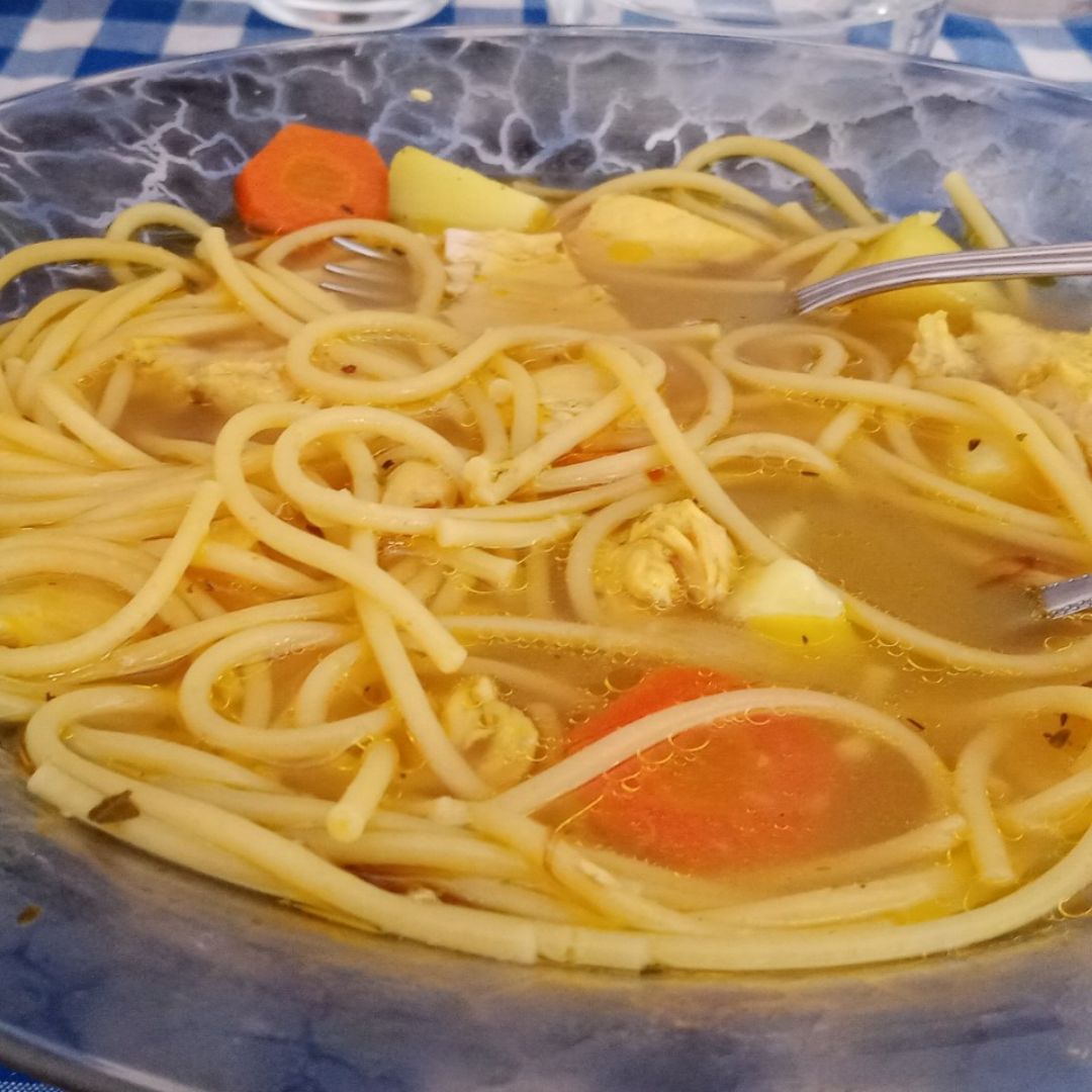 Sopa de espaguetis 😵🍝 Sopa de espaguetis 😵🍝