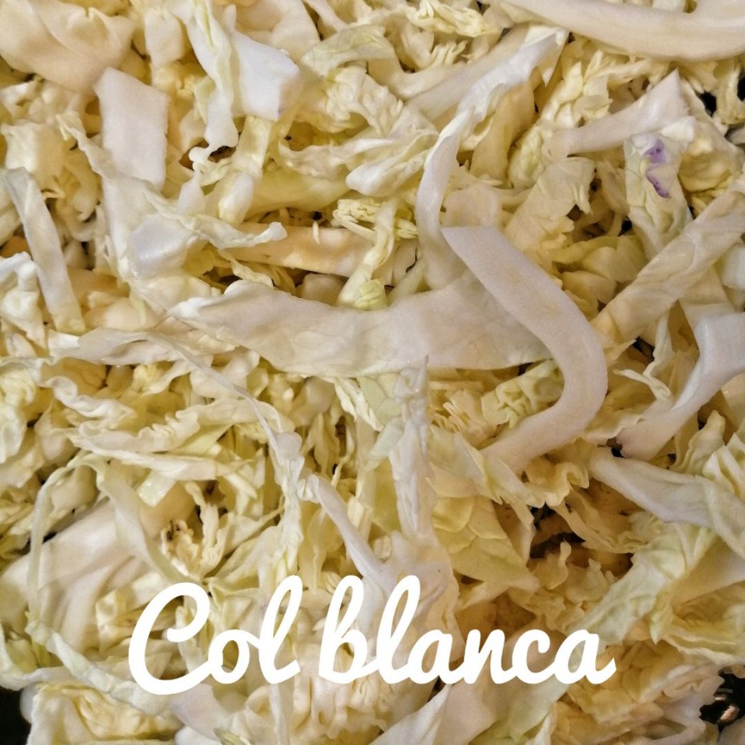 Ensalada de col Paso 1