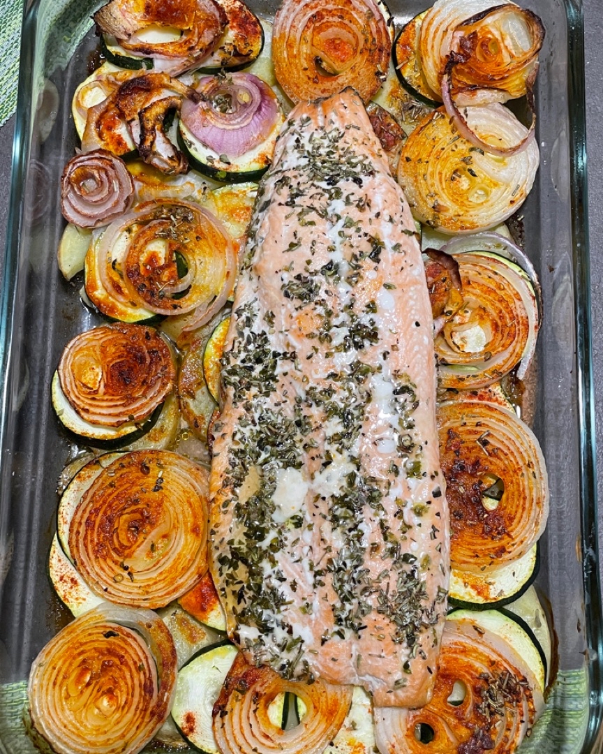 Salmón en papillote con verduras Salmón en papillote con verduras