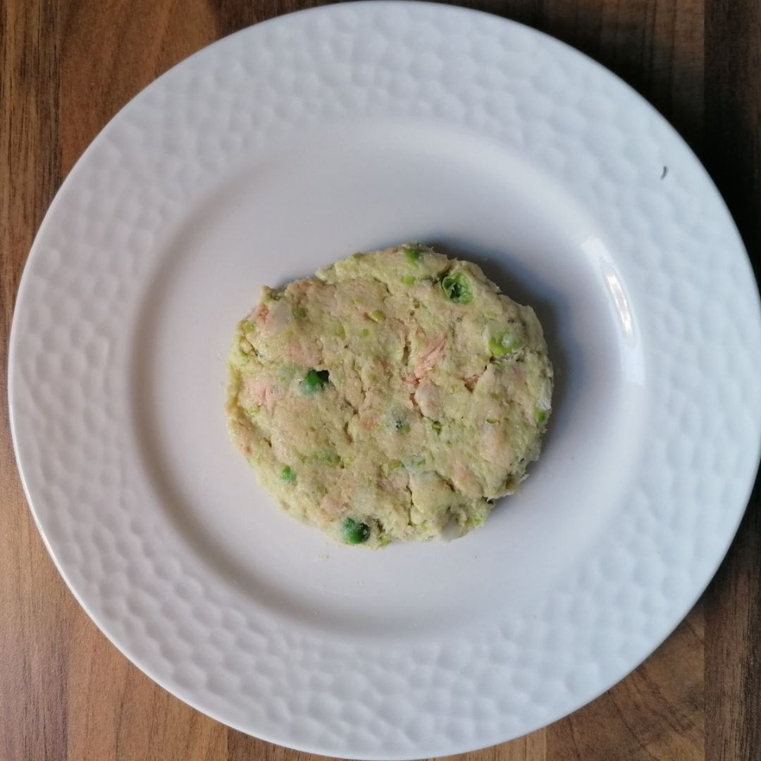 Hamburguesa de salmon y merluza Hamburguesa de salmon y merluza
