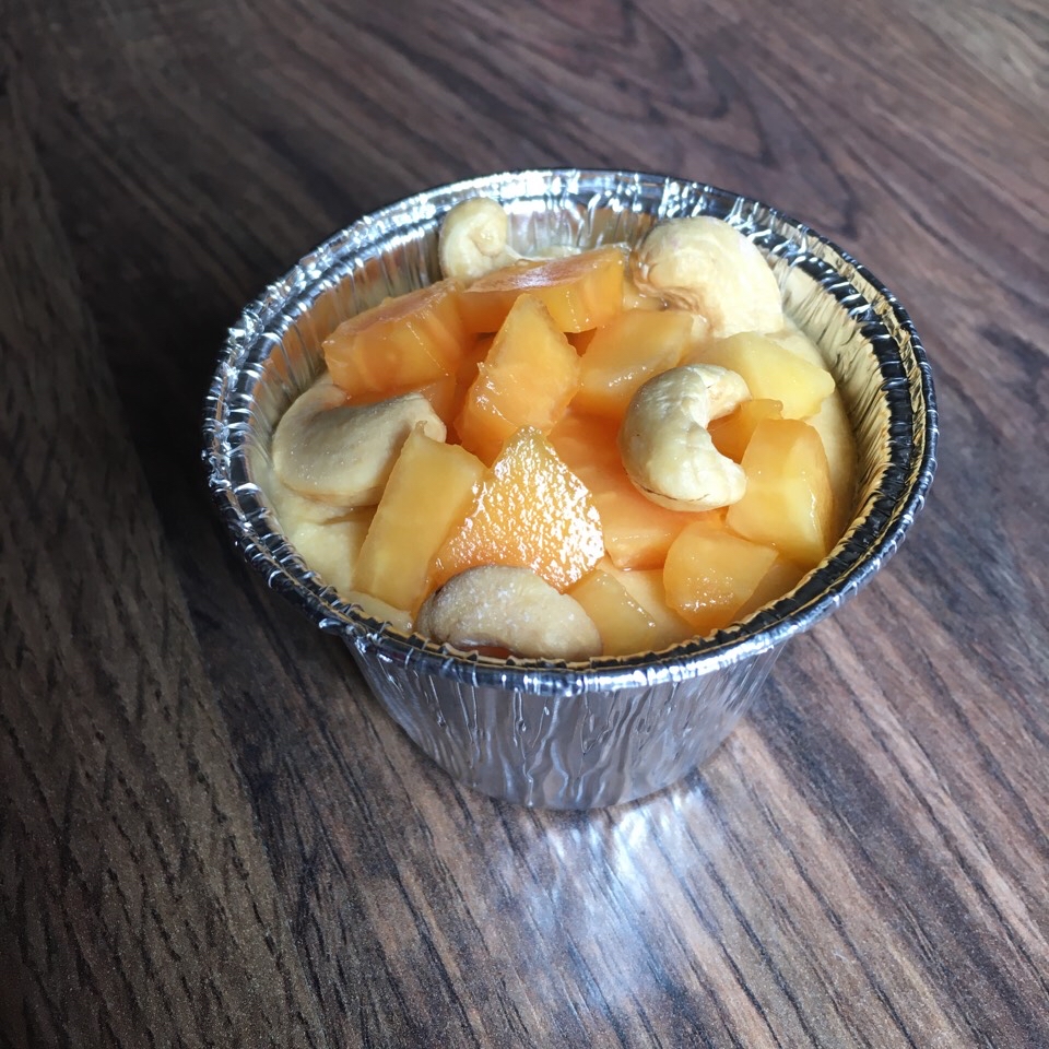 Yogurt de papaya y anacardos Yogurt de papaya y anacardos