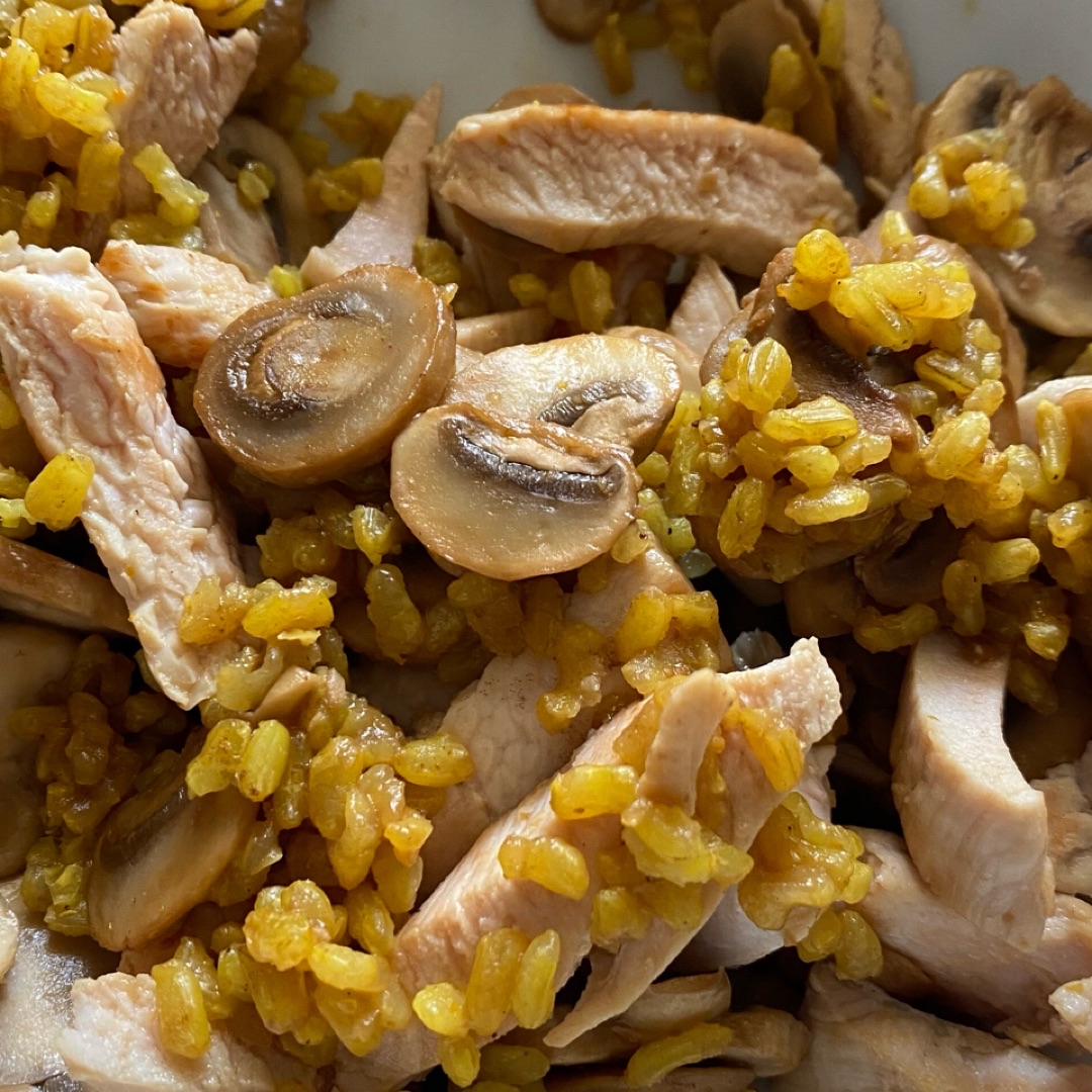 Pavo con arroz y setas al curry Pavo con arroz y setas al curry