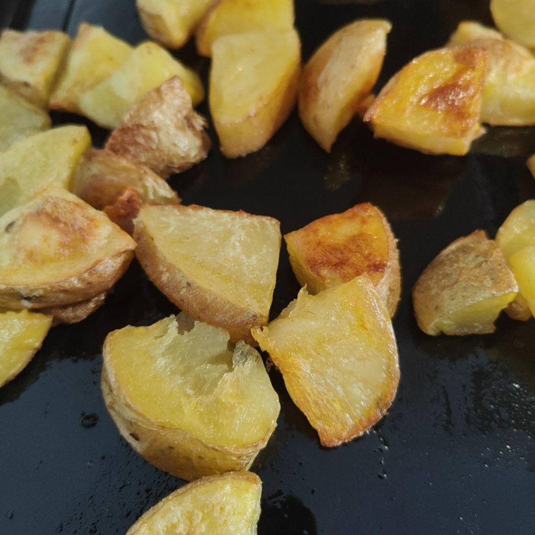 Batata Harra 🇱🇧 una receta de patatas típica de Lebanon que está increíble Step 0