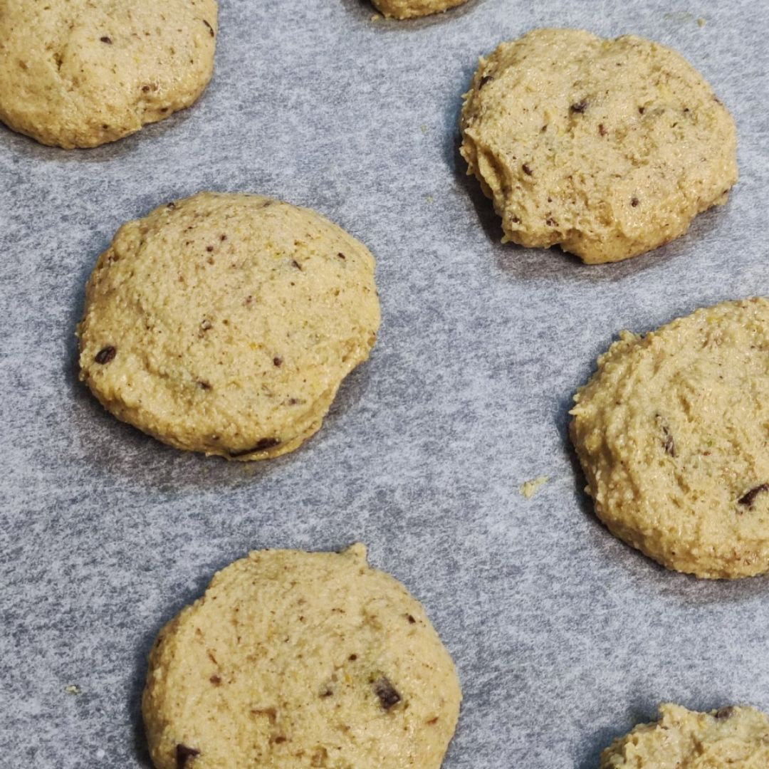 Galletas de naranja, chocolate y almendras 🍪🍫🌰 Paso 3 Galletas de naranja, chocolate y almendras 🍪🍫🌰 Paso 3