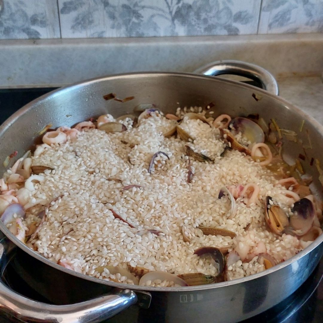 PAELLA DE MARISCO Paso 1 PAELLA DE MARISCO Paso 1