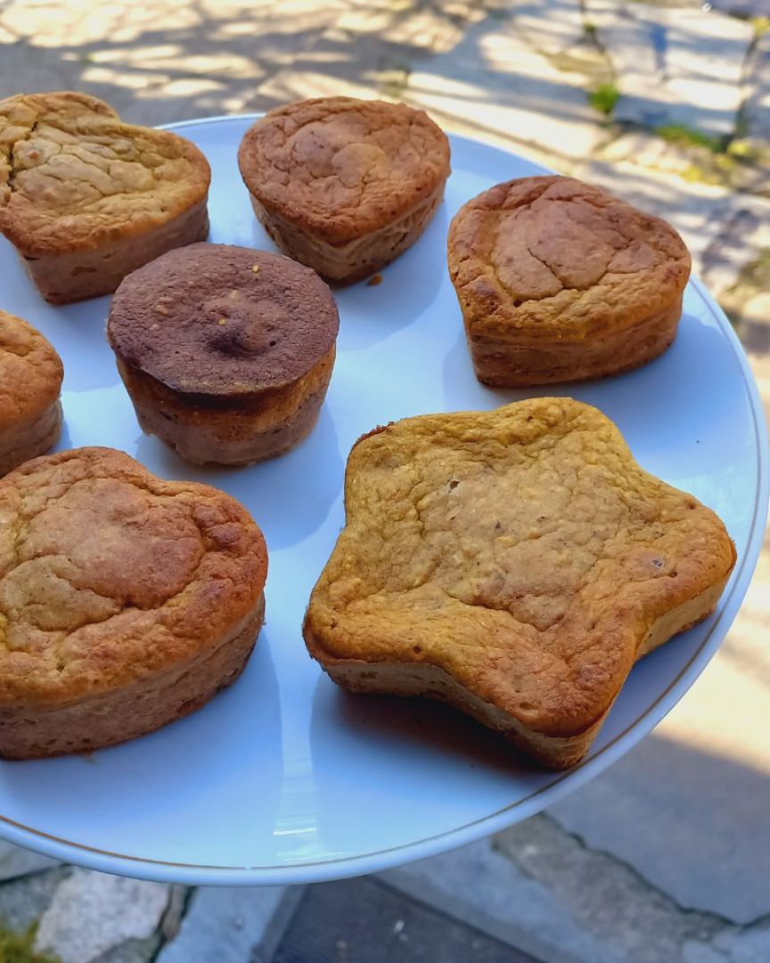 Muffins de calabaza 🎃, mascarpone, coco 🥥 y avellanas. Paso 4 Muffins de calabaza 🎃, mascarpone, coco 🥥 y avellanas. Paso 4