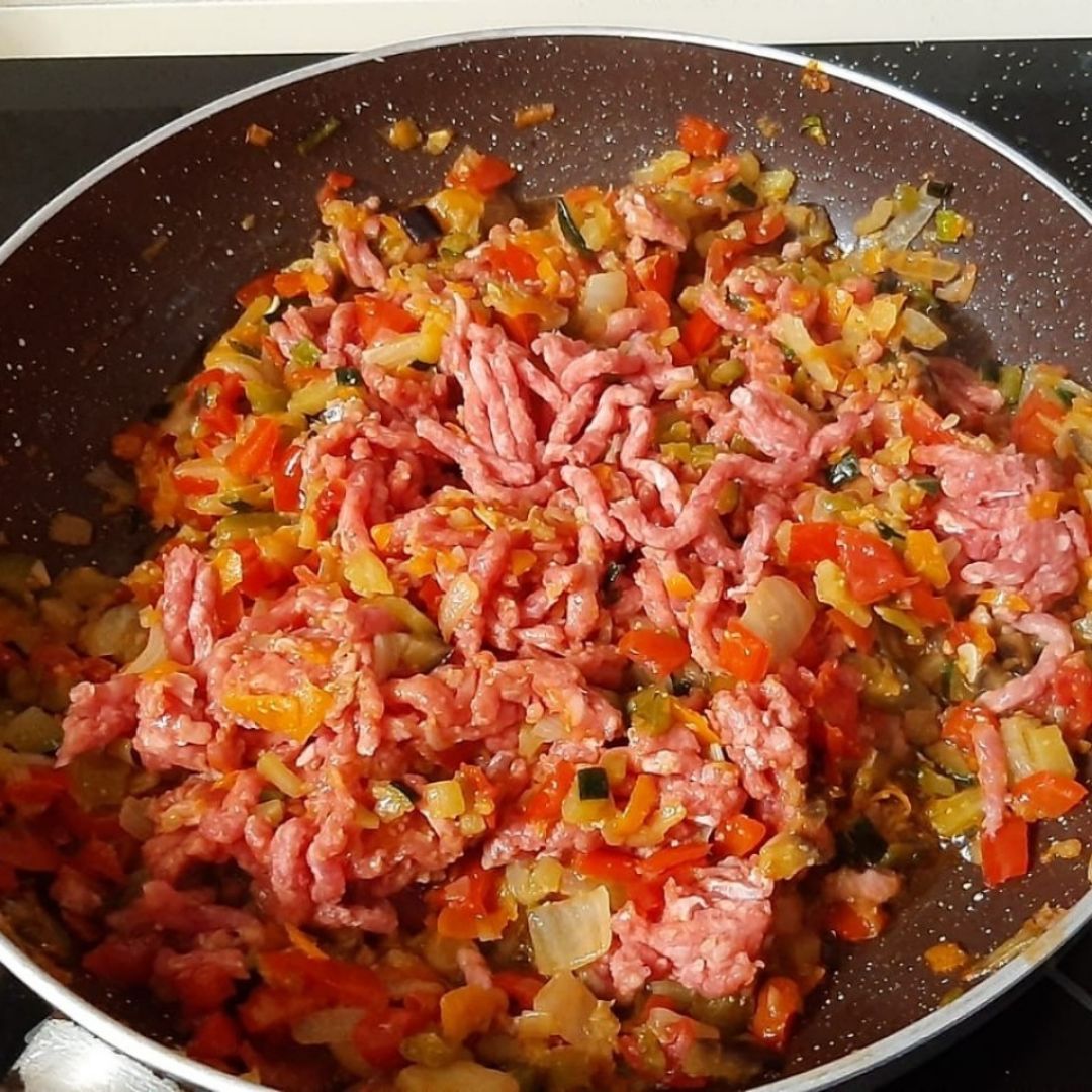 Lasaña de verduras🥕🧄🍅🧅🫑🌶 Paso 4 Lasaña de verduras🥕🧄🍅🧅🫑🌶 Paso 4