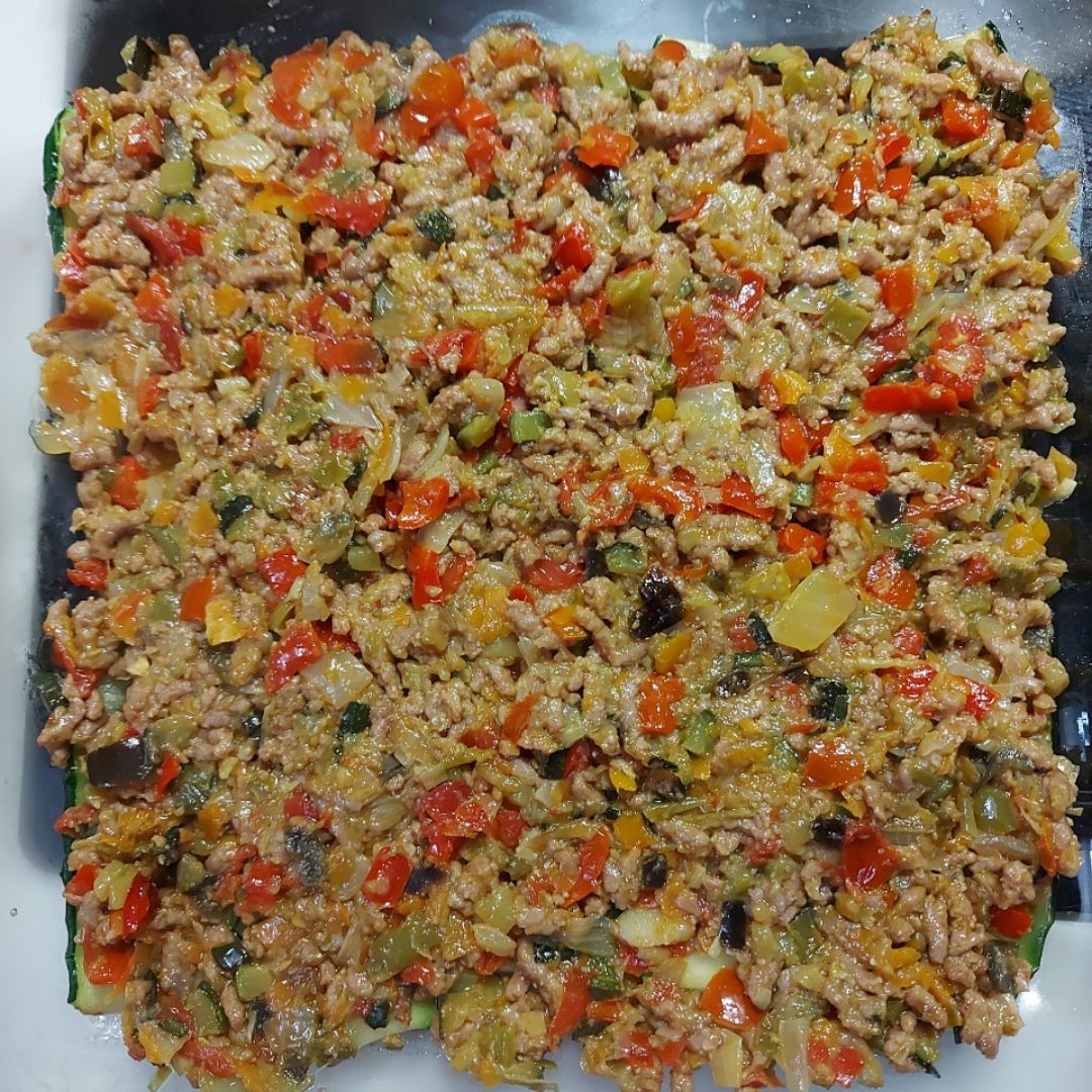 Lasaña de verduras🥕🧄🍅🧅🫑🌶 Paso 5 Lasaña de verduras🥕🧄🍅🧅🫑🌶 Paso 5