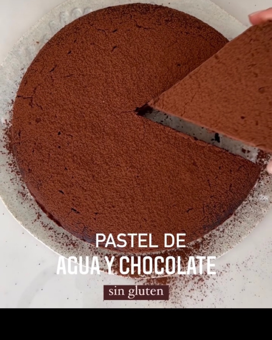 PASTEL DE AGUA Y CHOCOLATE PASTEL DE AGUA Y CHOCOLATE