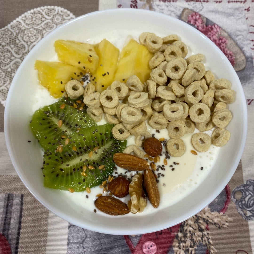 Porridge con kéfir y toppings 🥣 Porridge con kéfir y toppings 🥣