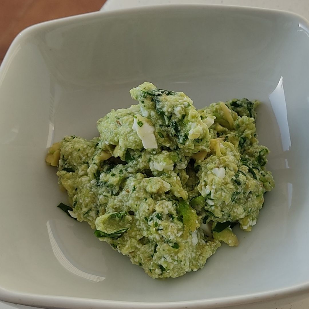Desayuno con albahaca y huevo🤤 Paso 0 Desayuno con albahaca y huevo🤤 Paso 0