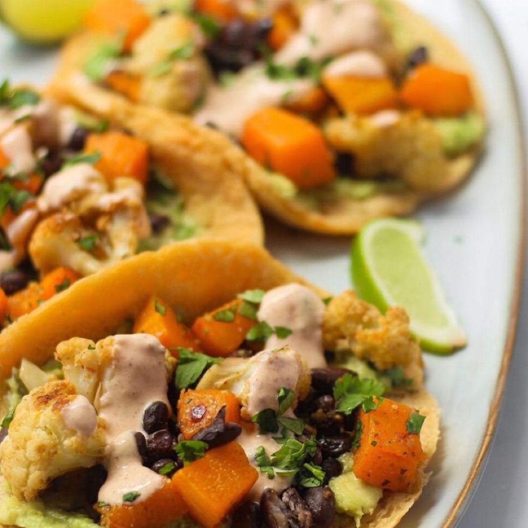 Tacos calabaza, coliflor y frijoles Tacos calabaza, coliflor y frijoles