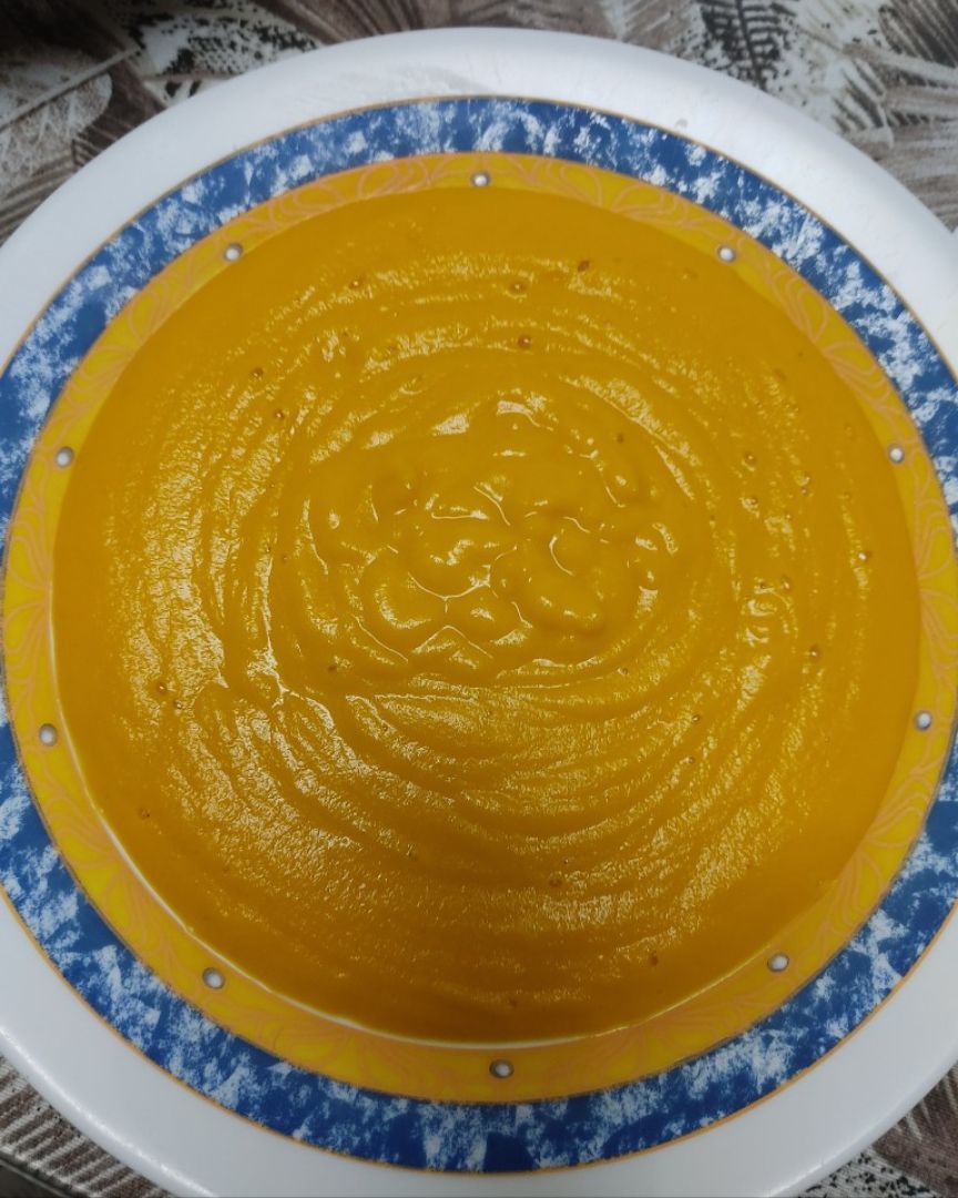 Crema de zanahoria con cúrcuma y jenjibre 