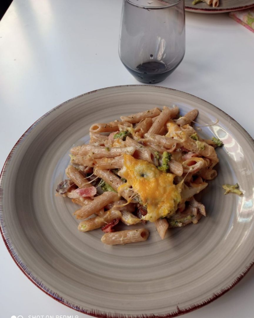 Pasta cremosa con brocoli Pasta cremosa con brocoli