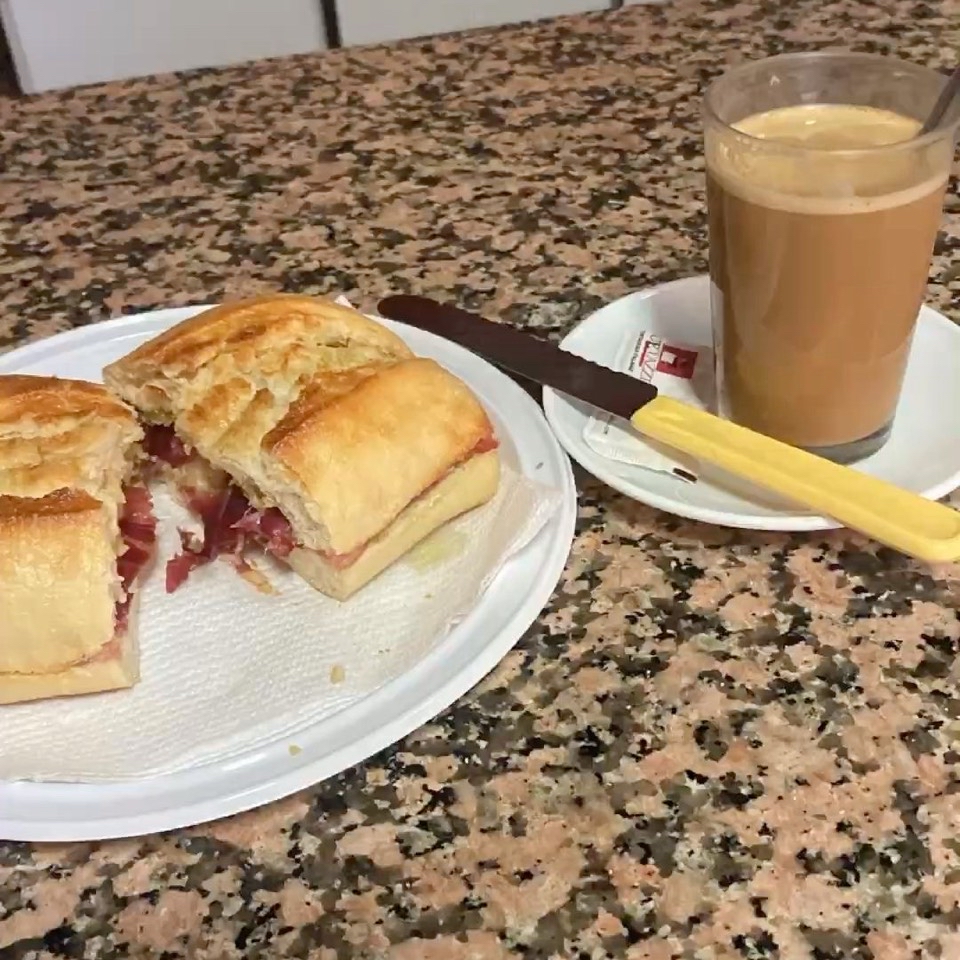 Desayuno Desayuno