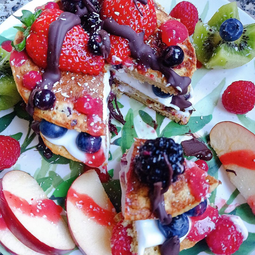 Tortitas 🥞de manzana 🍎 , plátano 🍌y frutos rojos ❤️ Paso 5 Tortitas 🥞de manzana 🍎 , plátano 🍌y frutos rojos ❤️ Paso 5