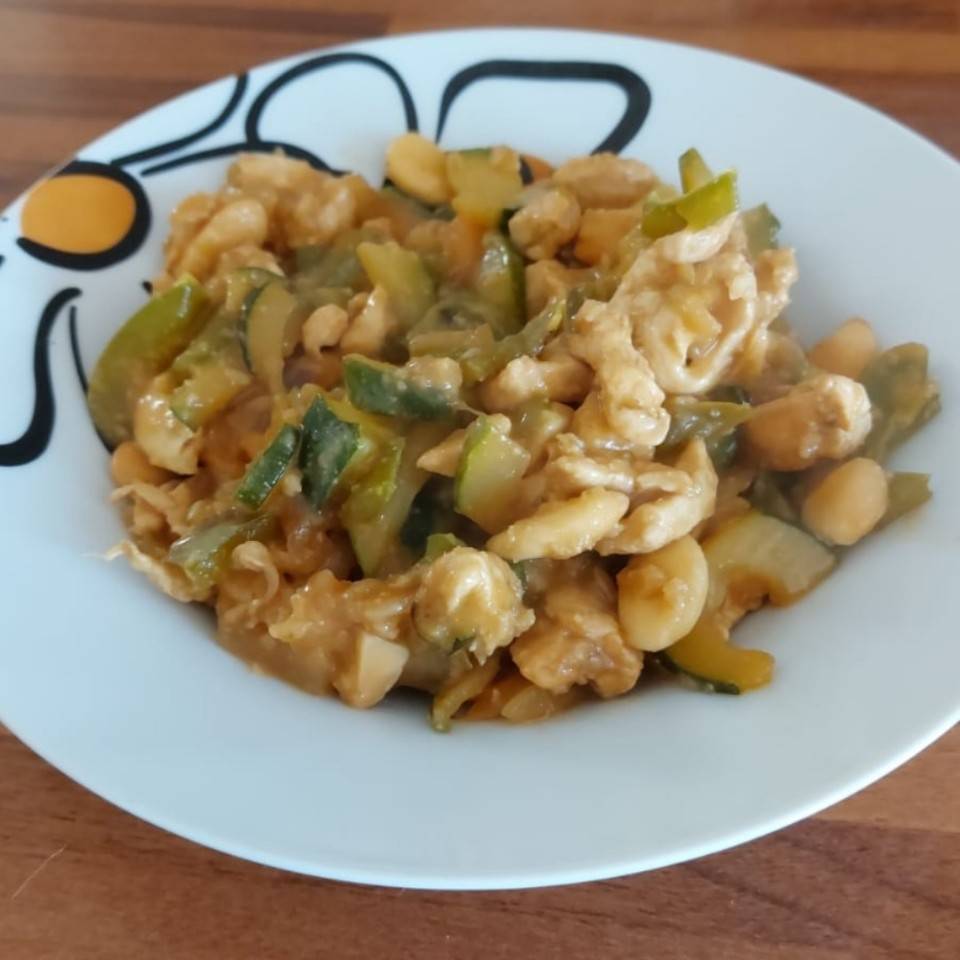 Pollo con almendras fit Pollo con almendras fit