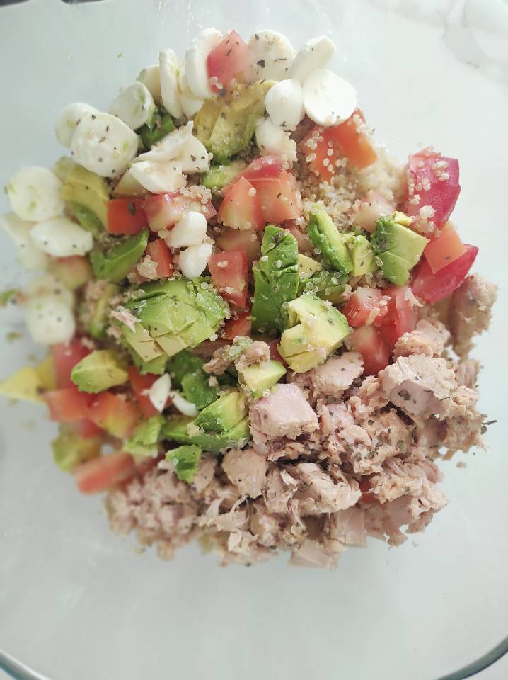 Ensalada de quinoa, fresca y saludable
