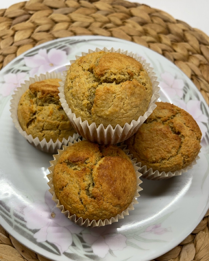 Magdalenas de plátano y avena. Magdalenas de plátano y avena.