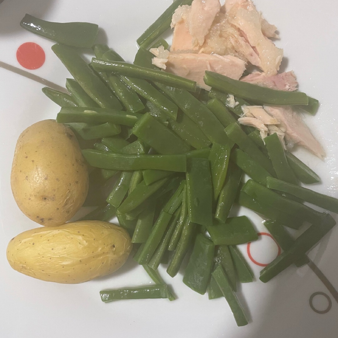 Alubia verde con patatas y bonito Alubia verde con patatas y bonito