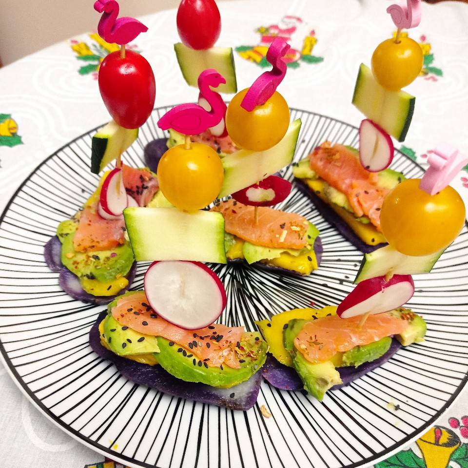 Montaditos de patata 💜 🥑🥭🐟🥒🍅