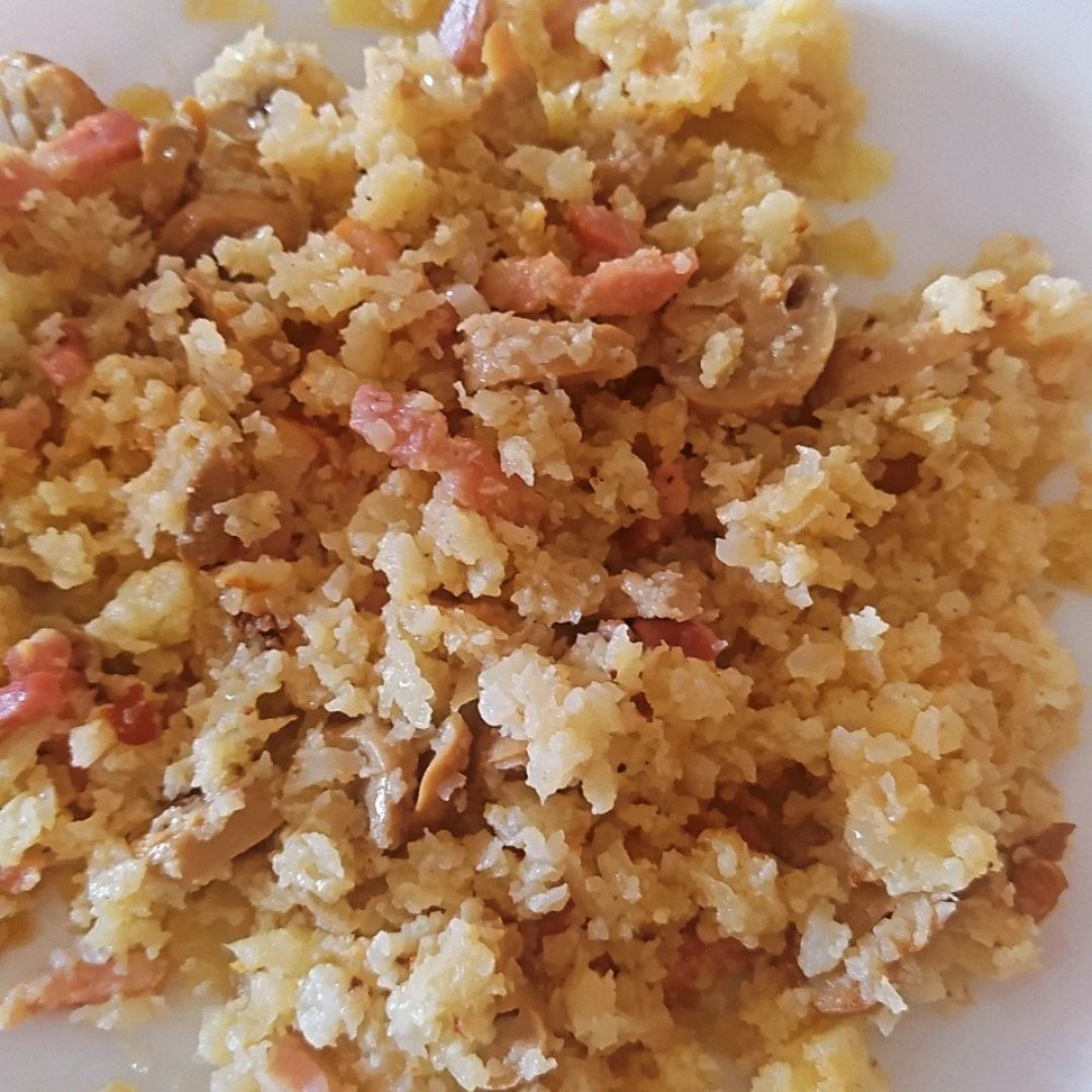 Coliflor con champiñones y pavo