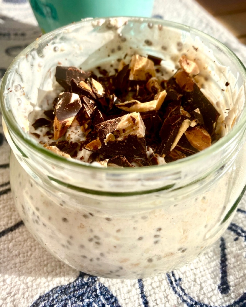 Yogur con fruta y cereales Yogur con fruta y cereales