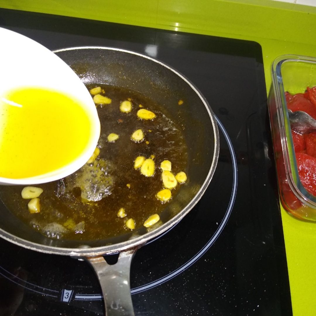Pimientos del piquillo confitados Paso 3 Pimientos del piquillo confitados Paso 3