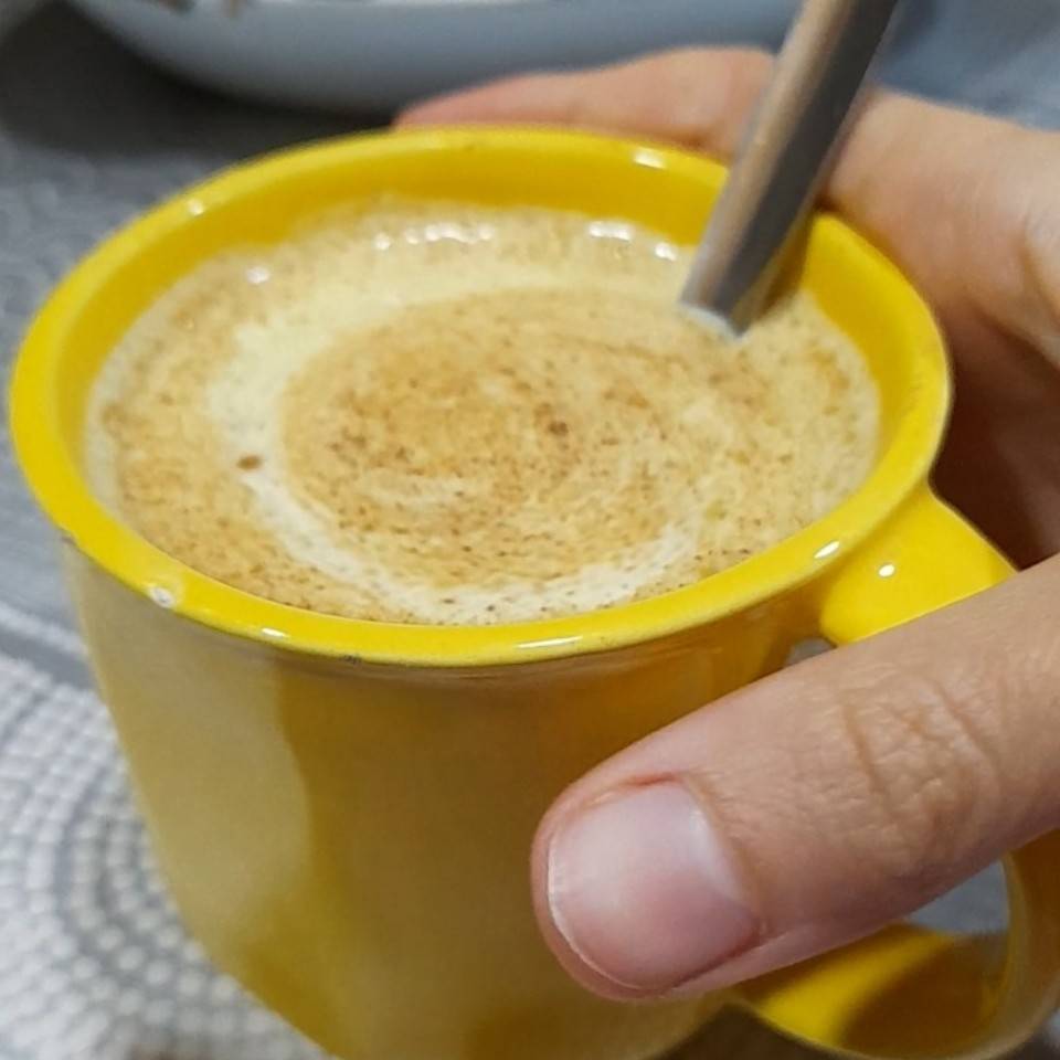 Cúrcuma latte dominguero ☕