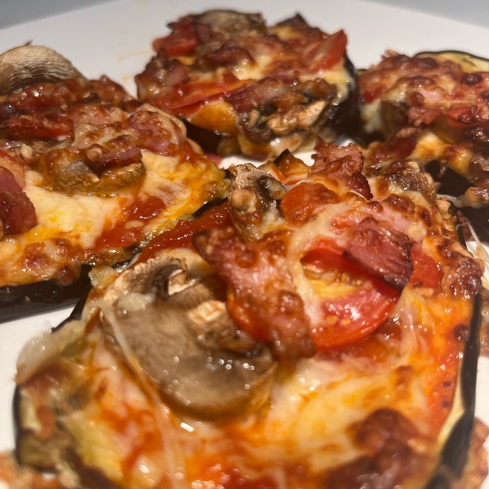 Pizza de berenjena en freidora de aire Pizza de berenjena en freidora de aire