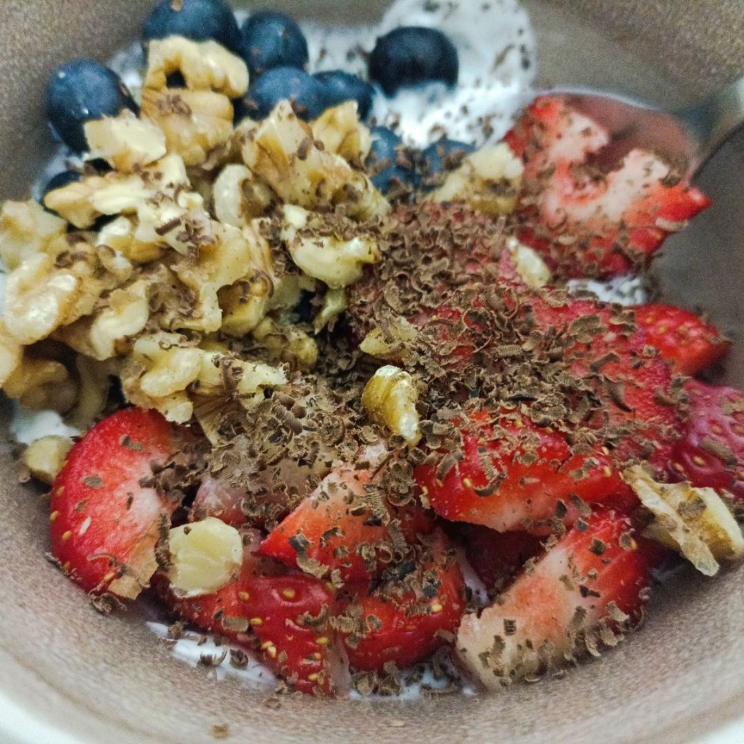 Bol de frutas y queso batido Bol de frutas y queso batido