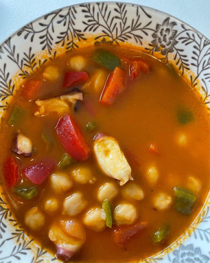 Garbanzos con verduras y pulpo Garbanzos con verduras y pulpo