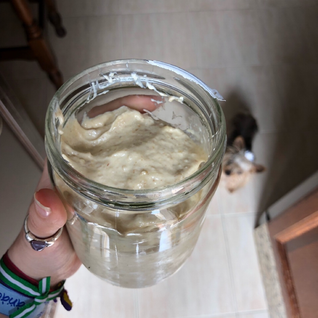 Helado de plátano, crema de cacahuete y nueces Helado de plátano, crema de cacahuete y nueces