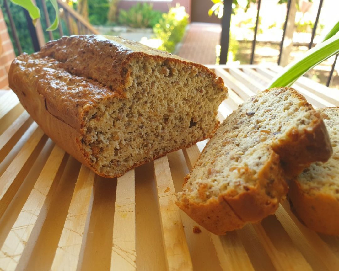 Pan keto de semillas y almendra Pan keto de semillas y almendra