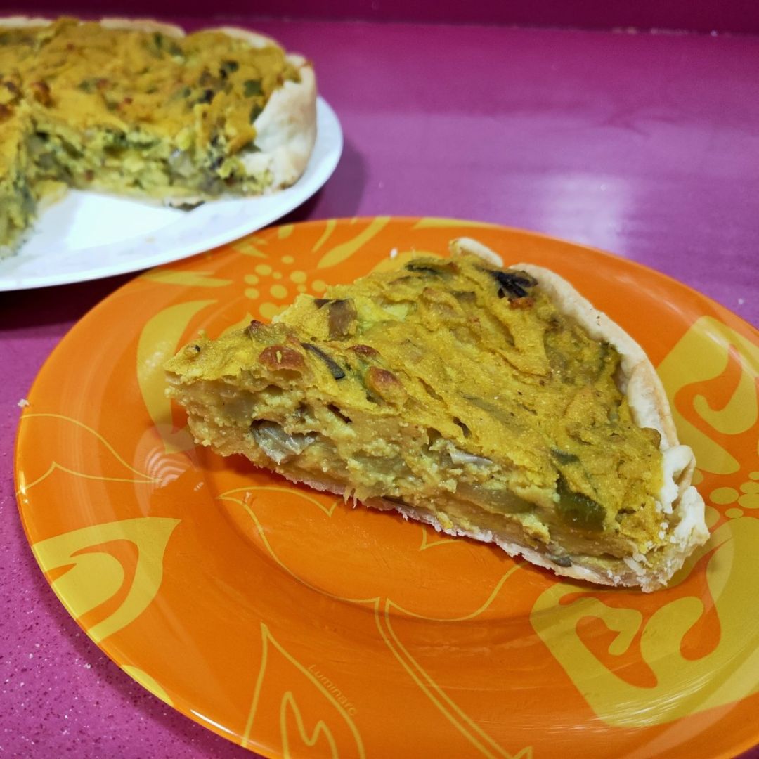 Quiché vegana con verduras y seitan Quiché vegana con verduras y seitan