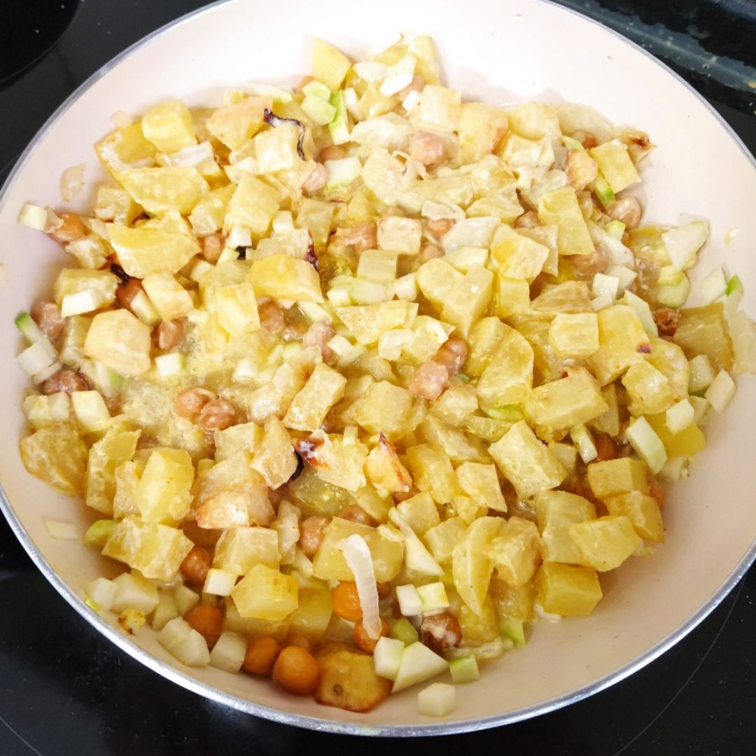 Patatas al curry 🥔🧡💛 Paso 3 Patatas al curry 🥔🧡💛 Paso 3