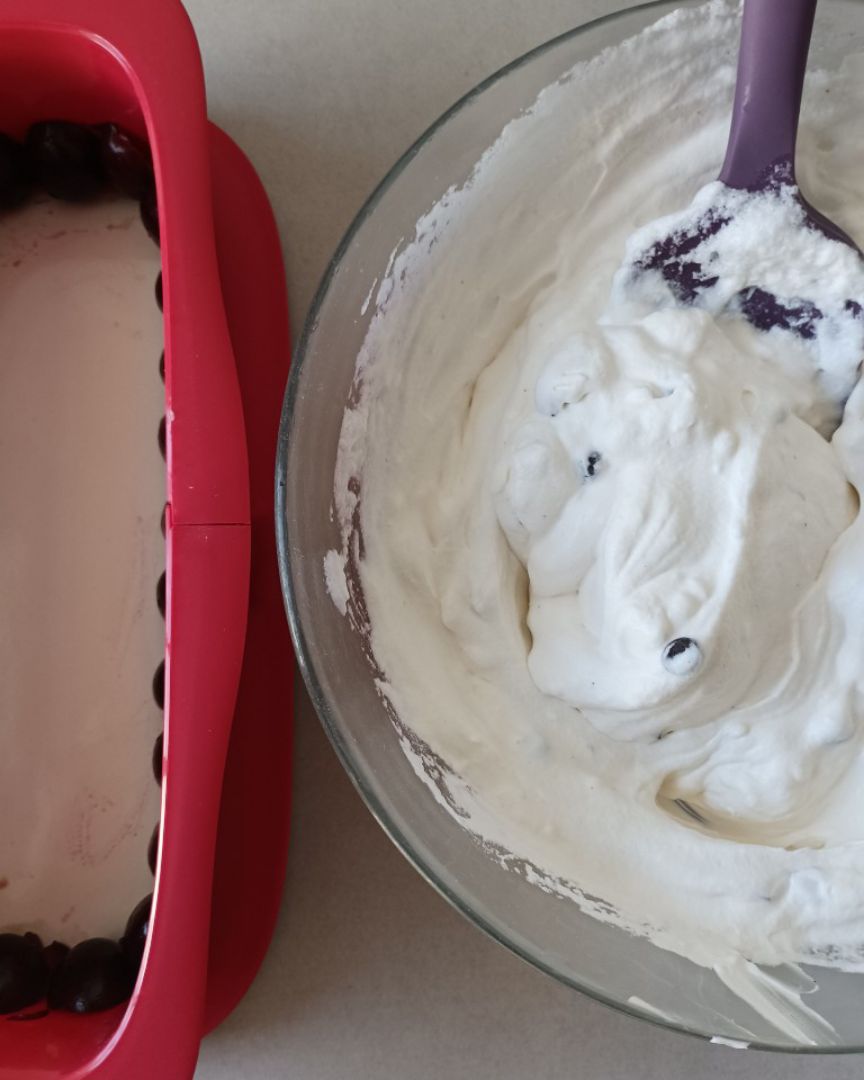 Tarta Helada Nata & Cerezas❄️🍦🍒 Paso 1 Tarta Helada Nata & Cerezas❄️🍦🍒 Paso 1